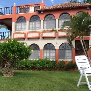 La Alhambra Apartahotel